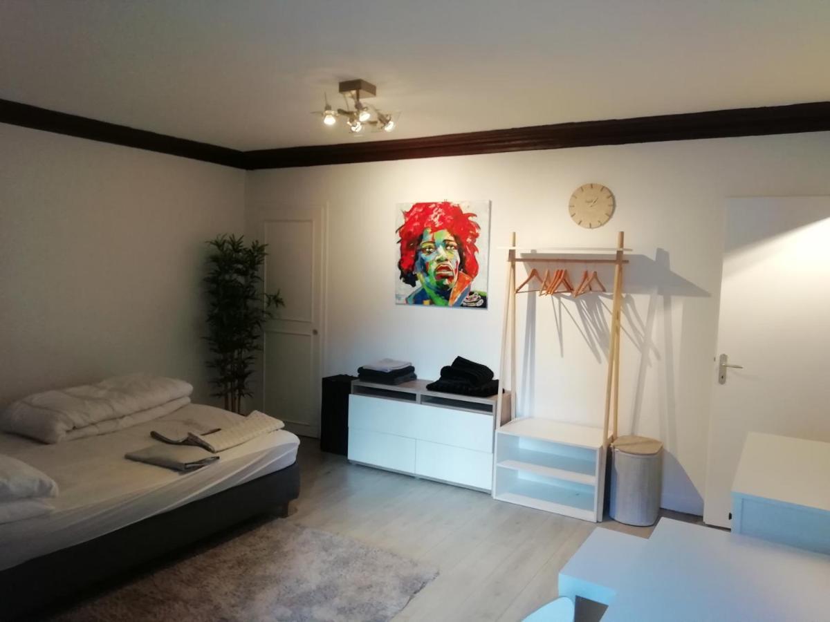 Charmant Appartement Plein Centre Auray Bagian luar foto