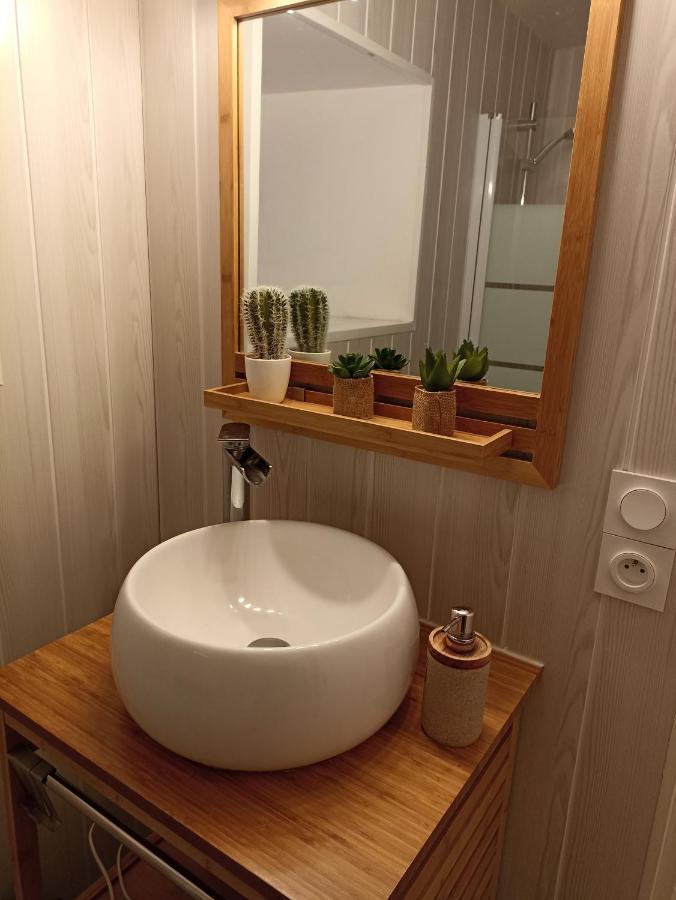 Charmant Appartement Plein Centre Auray Bagian luar foto